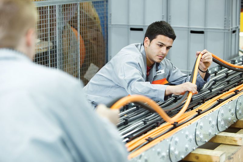 Unter dem Namen Ölflex Connect baut Lapp seine Aktivitäten in der Kabel-Konfektionierung aus und standardisiert alle globalen Aktivitäten inlkusive Beratung für die Kunden. (Lapp)