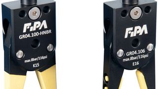 Die neuen Greifzangen von Fipa für Anwendungen im Kunststoffspritzguss greifen Produkte, ohne diese zu verkratzen. (Fipa)