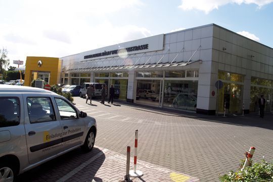 Die Niederlassung der Renault Retail Group in der Weißhausstr. 1-5 in Köln. (Archiv: Vogel Business Media)