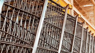 Einkaufswägen aus Metall dürften in den nächsten Jahren zunehmend durch ihre virtuellen Pendants ersetzt werden – auch in der Industrie. (Bild: gemeinfrei)