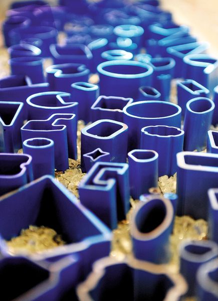 Die Rohrfachmesse Tube bietet alles, was zur Herstellung und Bearbeitung von Rohren und Profilen benötigt wird – vom Entwurf bis hin zur betriebsfertigen Installation in allen Branchen. (Bild: Messe Düsseldorf)