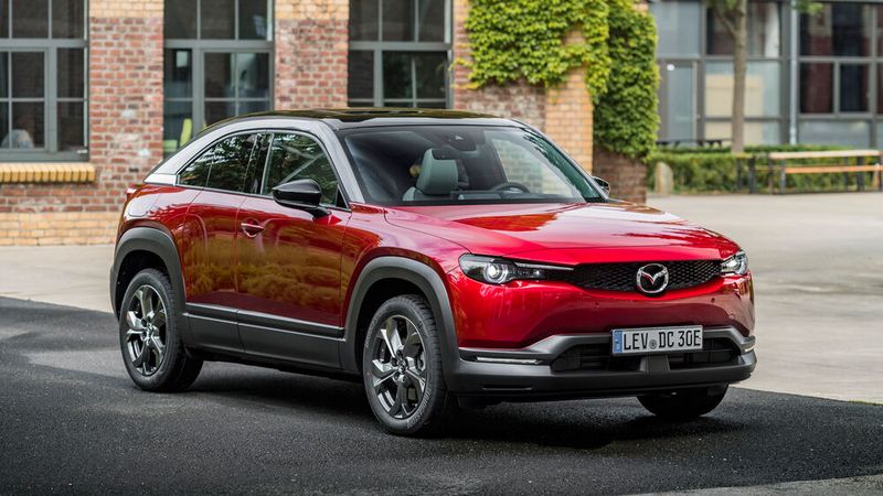 Der MX-30 kommt im Frühjahr als Plug-in-Hybrid mit Wankelmotor. (Bild: Mazda)