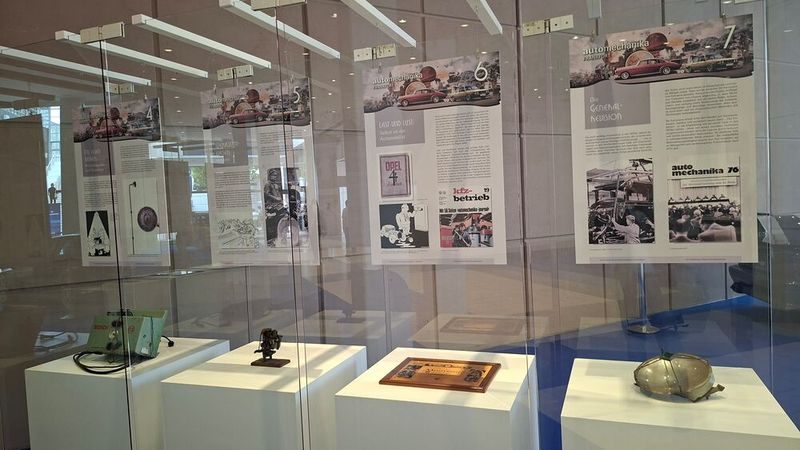Nostalgischer Blick zurück: kleine Ausstellung im Rahmen der Classic Car Alliance.  (Bild: Dominsky – VCG)