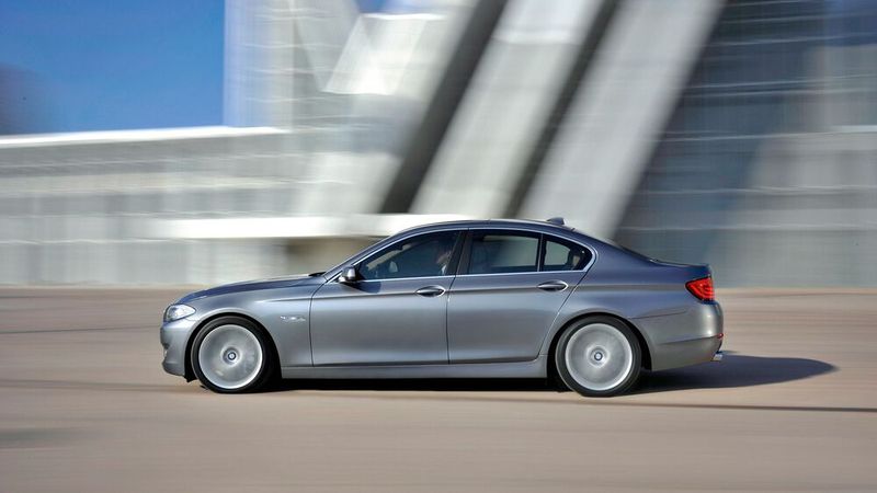 Auf Platz 2 der beliebtesten Gebrauchtwagen in Deutschland folgt der BMW 5er. In der Car-Vertical-Datenbank sind die beliebtesten Produktionsjahre 2010, 2011 und 2012 (Foto).  (Bild: BMW AG)