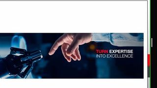 Neuer Look: Der Vorstandsvorsitzende Dr. Felix Hanisch zeigt auf der virtuellen Hauptsitzung 2021 stolz das neue Namur-Logo. Erstmals hat die Interessengemeinschaft auch einen eigenen Claim: „Turn Expertise into Excellence!“ (Screenshot Namur Hauptsitung 2021)