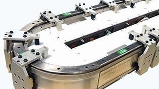 Das Fördersystem, das aus einem Maschinengestell sowie einem linearen Motorsystem besteht, ermöglicht dazu die unabhängige Steuerung mehrerer magnetisch angetriebener Mover auf Geraden sowie Kurven. (Bild. Rockwell Automation)