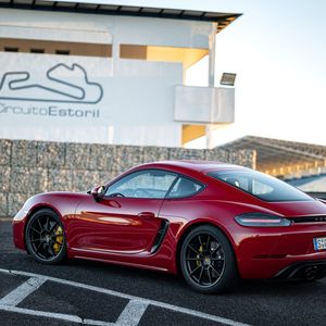 Die Baureihe 718 – dahinter verbergen sich Cayman und Boxster – dürfte spätestens 2023 erneuert werden.(Bild:  Porsche)