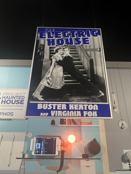 Früher Inhalt einer Komödie, ist ein vollelektrisches Haus heute Alltag. (© cm)