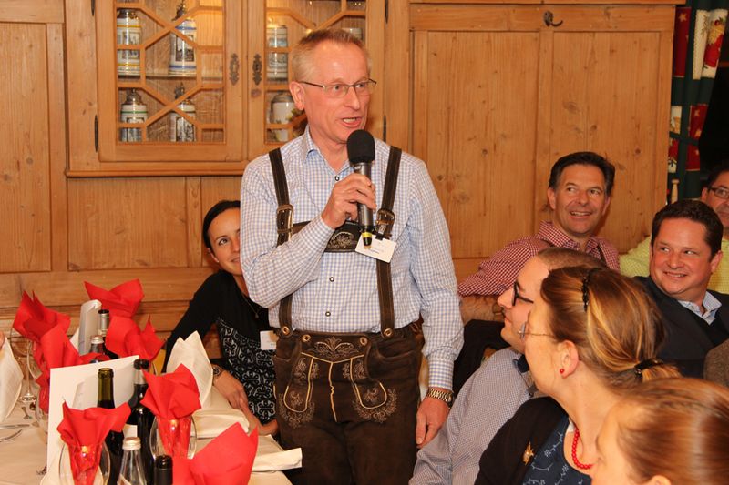 An die Vorstellungsrunde der Gäste… (Vogel IT-Medien)