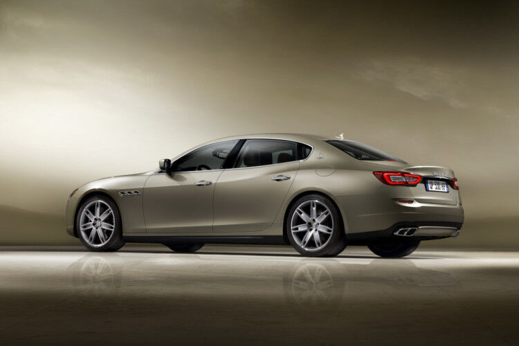 Wichtig ist die Längenzunahme vor allem für den chinesischen Markt, der Nummer zwei des Maserati-Absatzes, nach den USA, denn dort sind prestigeträchtige Chauffeurs-Limousinen sehr gefragt. Außerdem sparen sich die Italiener so eine gesonderte Variante mit verlängertem Radstand. (Foto: Maserati)