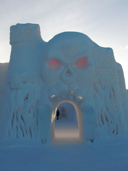 Eingang zum Schneeschloss in Kemi (Archiv: Vogel Business Media)