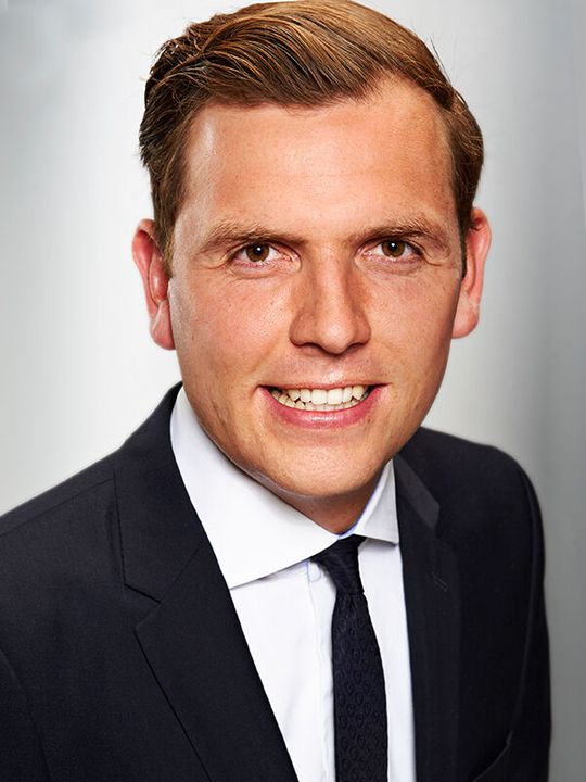 RA Jan-Philippe von Hagen: „Wer das Potenzial besitzt, einen oder mehrere Märkte maßgeblich zu beeinflussen, darf einzelne Anbieter nicht benachteiligen.“(Bild:  © Marion von der Mehden für Korten Rechtsanwälte AG)