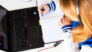 Die WHU - Otto Beisheim School of Management bündelt aktuelle Beiträge zur Corona-Krise von den eigenen Experten auf einer neuen Webseite. (Bild: WHU)