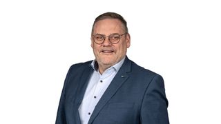 Thomas Mühleck ist Geschäftsführer der Kurtz Holding Gmbh & Co. Beteiligungs KG und bereits seit über 30 Jahren im Unternehmen tätig. Der mittlerweile in der siebten Generation familiengeführte Technologiekonzern selbst blickt auf eine Geschichte von knapp 250 Jahren zurück. Kurtz Ersa produziert und vertreibt unter anderem Schaumstoffmaschinen sowie Anlagen und Tools für die Elektronikfertigung. Das Unternehmen unterhält Tochtergesellschaften und Produktionsstätten in Europa, Nordamerika und Asien. (Bild: Kurtz Holding GmbH & Co. Beteiligungs KG)