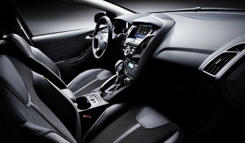 Clevere Lösung: Das neue Innenraum-Bedienkonzept HMI (Humane Machine Interface) ermöglicht über eine „logisch gestaffelte Menüführung“ via Tasten und Displays die Steuerung aller wesentlichen Fahrzeugfunktionen. (Archiv: Vogel Business Media)