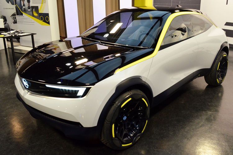 Ein bisschen 2020er-Mokka ist in der aktuell präsentierten Opel-Designstudie wahrscheinlich schon drin.  (Bild: Rehberg / »kfz-betrieb«)