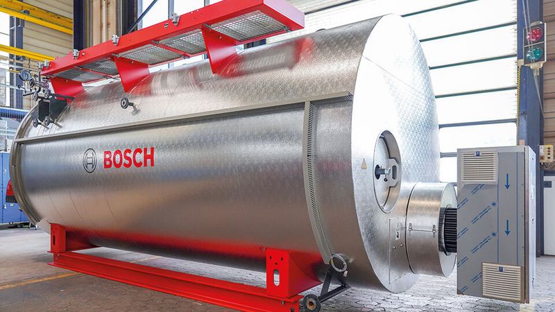 Bosch-Hybridkessel mit elektrischem Heizelement und Brennersystem.  (Bild: Bosch Industriekessel)