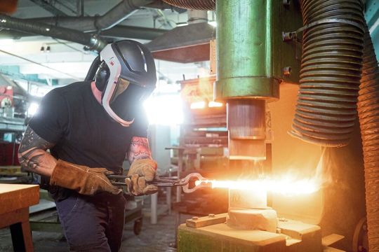 Der Experte Wolfram Industrie verfügt über umfassendes Know-how, um Bauteile aus Wolfram und Kupfer­Wolfram-Verbunden herzustellen. (Bild:  Wolfram Industrie)