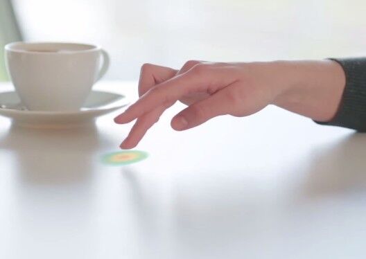 Thermal Touch erkennt Körperwärme, die vom Finger auf eine Oberfläche übertragen wird. (Metaio)