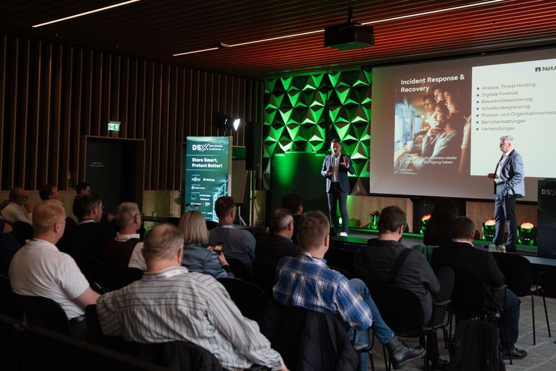 Die DSX Data Storage Conference 2026 findet am 16. und 17. April in Frankfurt statt. Als Medienpartner können wir Ihnen ein kostenloses Ticket für die Teilnahme am kompletten Programm samt gratis Verpflegung anbieten.(Bild:  Manuel Emme Fotografie/Vogel IT-Akademie)