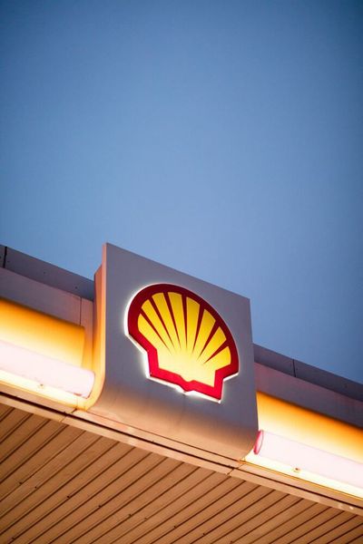 The transaction allows Shell to further focus on its refining footprint while also maintaining integration optionality and retaining value through its chemicals and trading activities. (James Goldman )