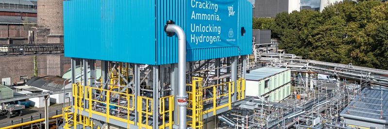 Sur le site d'Uniper à Gelsenkirchen-Scholven, une installation de démonstration est en cours de construction ; elle est destinée à séparer l'ammoniac en hydrogène et en azote.(Image : thyssenkrupp Uhde)