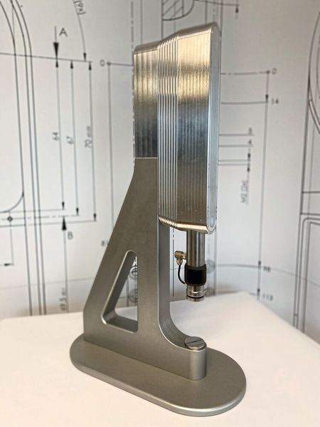 La servopresse, conçue et réalisée par Meccad, prête à l'emploi. (Source : Meccad)