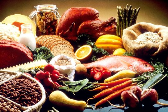 Nahrungsmittel, die hohe Mengen an Polyaminen bzw. dessen Vorläufer-Molekül L-Arginin enthalten, wie beispielsweise Milchprodukte, Gemüse, Fleisch, Fisch und Sojabohnen, könnten einer aktuellen Studie zufolge auch für den Menschen einen wichtigen Beitrag zu einem gut funktionierenden Immunssystem leisten. (Symbolbild) Nahrungsmittel, die hohe Mengen an Polyaminen bzw. dessen Vorläufer-Molekül L-Arginin enthalten, wie beispielsweise Milchprodukte, Gemüse, Fleisch, Fisch und Sojabohnen, könnten einer aktuellen Studie zufolge auch für den Menschen einen wichtigen Beitrag zu einem gut funktionierenden Immunssystem leisten. (Symbolbild)