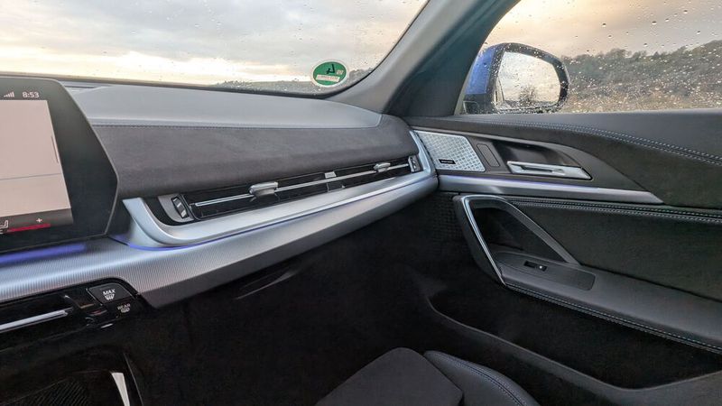 Sowohl der gewählte Materialmix als auch die Verarbeitung sind tadellos. (Bild: Mauritz – VCG)