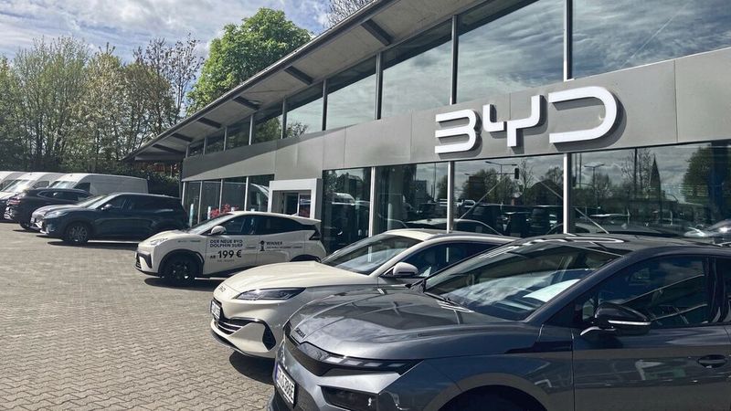 Durch die höhere Sichtbarkeit und durch bessere Prozesse wuchs das Leadvolumen des Autohandelsunternehmens im vergangenen Jahr um 23 Prozent. Dabei steigerte Senger nicht nur die Menge an Verkaufschancen, sondern auch die Umwandlungsrate. (Bild: Rehberg/VCG)