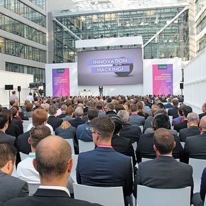 Etwa 1000 Besucher kamen nach Frankfurt zur Abas World Conference. Die Keynote  versprühte einen Hauch Silicon Valley.