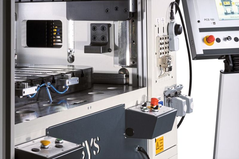 Die SHP (Im Bild der Typ SHP 600-1100) wird für Schneid-, Biege- und Ziehprozesse verwendet.  (Bild: Nidec SYS)