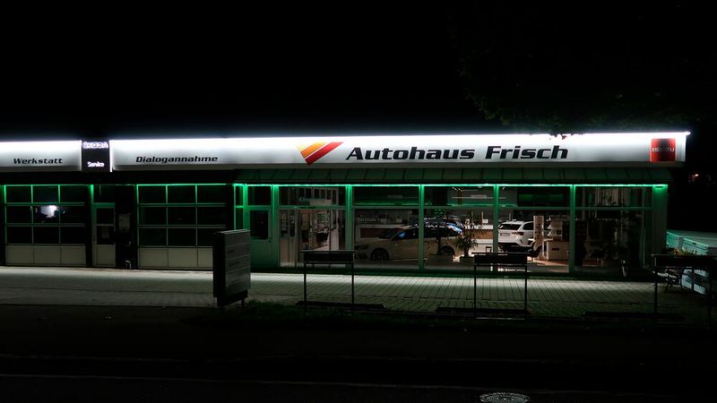 Die EnSikuMaV trifft auf Kfz-Betriebe nicht zu, besagt ein Rechtsgutachten. Das Licht kann also eingeschaltet bleiben. Die EnSikuMaV trifft auf Kfz-Betriebe nicht zu, besagt ein Rechtsgutachten. Das Licht kann also eingeschaltet bleiben.