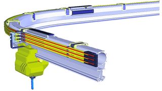 Das Medienzuführungssystem W5-traxx integriert die Druckluftleitung in ein Alu-Tragprofil und versorgt bewegte Verbraucher über Energieführungsketten, Schleifleitungen oder Leitungsschlepps kontinuierlich mit Druckluft, Strom und Daten. (Archiv: Vogel Business Media)
