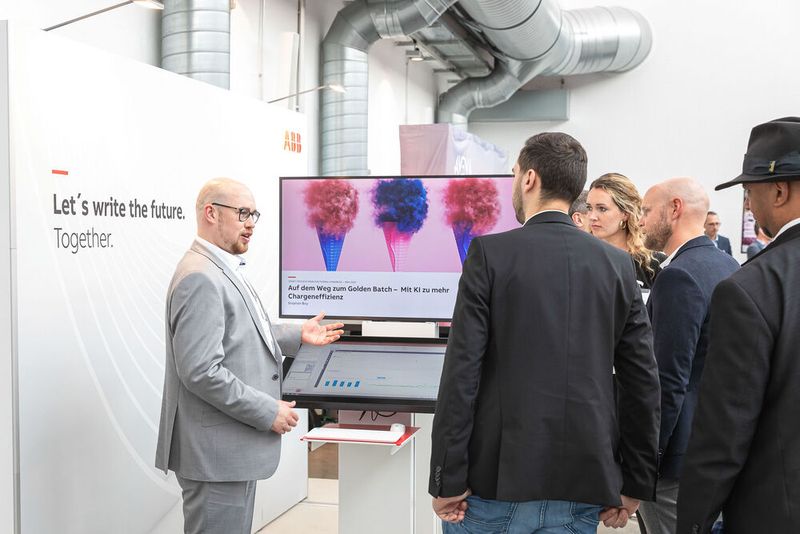 Den Weg zum golden Batch erklärt Stephan Boy von ABB (Bild: Bausewein / PROCESS)