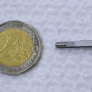 Bild 1: Bei Braunform bringt eine Schleifmaschine Amada Meister G3 hochkomplexe und filigranste Werkzeugbaukomponenten präzise auf Endkontur.