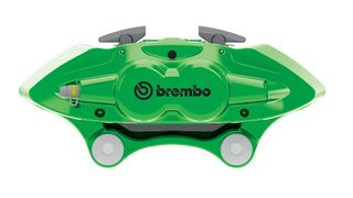 Mit den Xtra-Bremssätteln könnnen Individualisten für einen farblichen Akzent hinter der Felge sorgen. (Bild: Brembo)