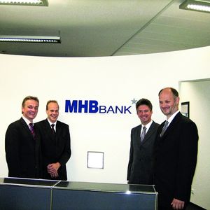 Der Finanzdienstleister MHB-Bank setzt auf VoIP (von links): Jens Caspary, Verkaufsleiter Geschäftsstelle Mitte Controlware; Jens Kraushaar, EDV MHB-Bank; Lorenz Nickel, Leiter EDV MHB-Bank und Pawel Drwal, EDV MHB-Bank