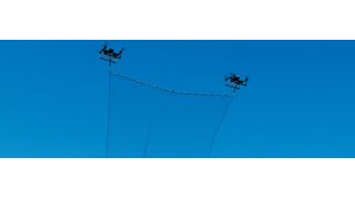 Ein Forschungsteam der Uni Würzburg hat ein System entwickelt, mit dem potentiell gefährliche Drohnen eingefangen werden können. (Bild: Julian Rothe / Uni Würzburg)