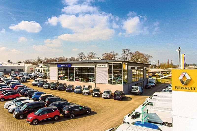 Seit 2002 ist dies der Hauptsitz des Autohauses Ehrlich in Aschaffenburg-Nilkheim. (Horst Horvath)