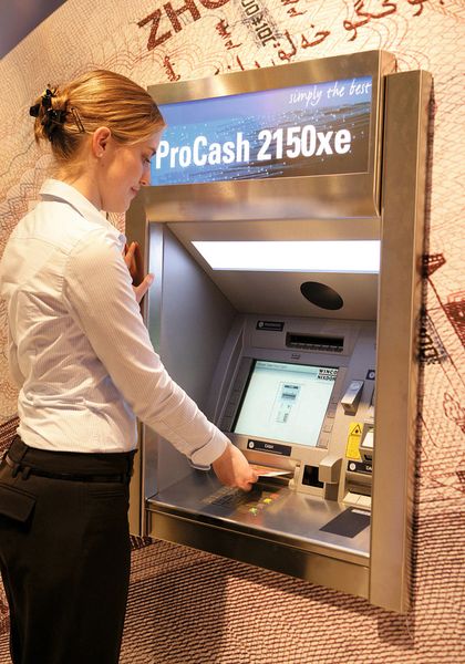 Bild 4: Industrie 4.0 – Geldautomat ProCash2150xe von Wincor Nixdorf (Bild: OWL)