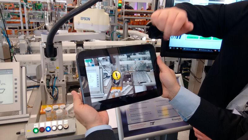 Durch vorausschauende Wartung können Betriebe Maschinenausfälle im Vorfeld erkennen.  (Bild: Digital in NRW)