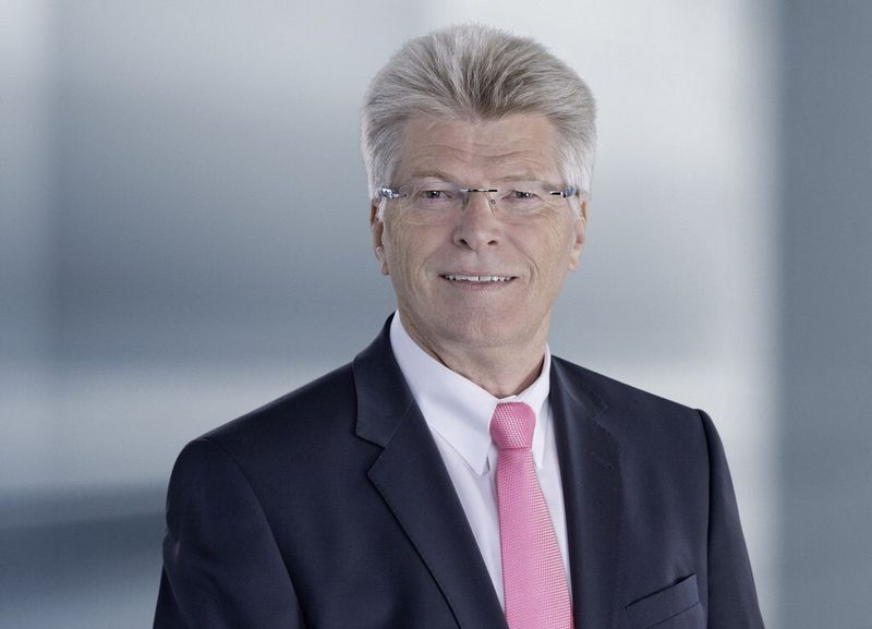 „Durch die Akquisition von Cideon haben wir unsere mechanische Kompetenz deutlich ausgebaut und sind gemeinsam mit Eplan als führenden Lösungsanbieter im Elektro-Engineering bestens gerüstet für die Megatrends Mechatronik und Industrie 4.0“, erklärt Friedhelm Loh, Vorstandsvorsitzender der Friedhelm Loh Group. (Bild: Friedhelm Loh Group)