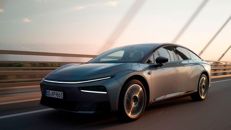 Mit einer Länge von etwas über fünf Metern – das derzeit größte Modell im Portfolio – ist der P7+ ausgelegt auf Raum, Reisen und Relaxen(Bild:  Xpeng)