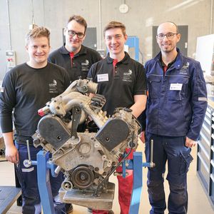 Aus Deutschland traten beim Eurocup in der Disziplin Pkw-Technik an: (v. l.) Mauel Schmied, Luca Felder und Nils Schindler. Unterstützt wurden sie von Bundestrainer Franz Havlat. (Bild:  Schmidt - VCG)