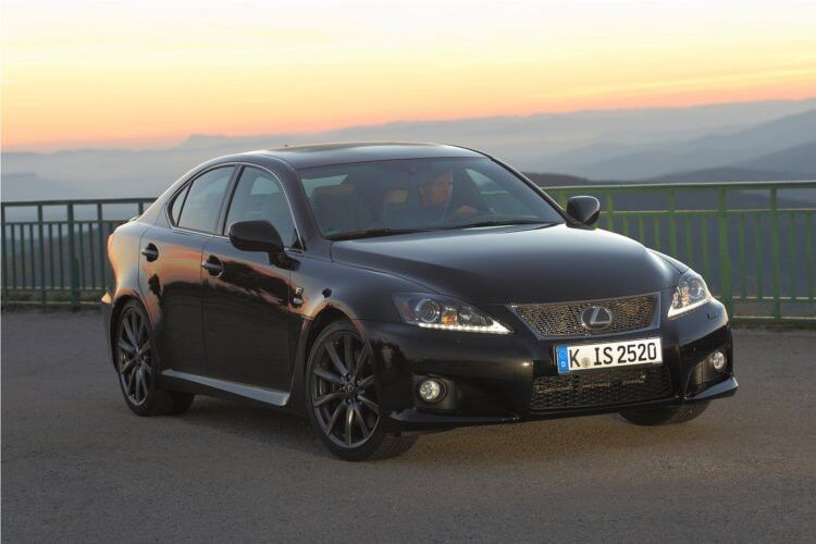 Der Lexus IS F: 0 - 100 in 4,8 Sekunden und 270 km/h Spitze. (Lexus)