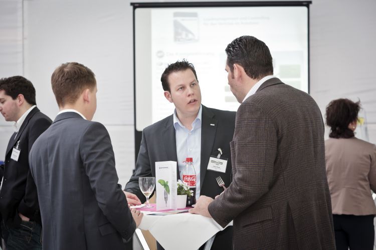 Uwe Finck gehört zum Autohaus Riller & Schnauck aus Berlin.  (Foto: Bausewein)