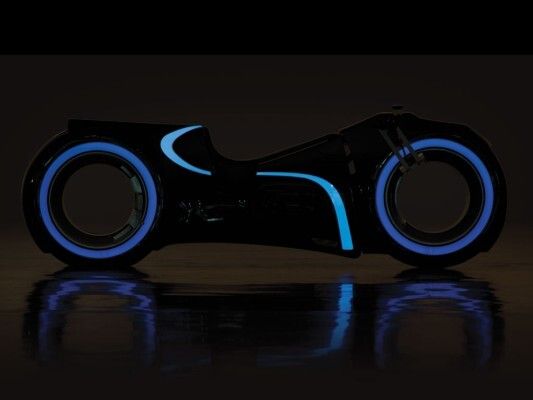 Der Lichtrenner aus dem Film „Tron:Legacy“ (RM-Sotheby's)