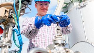 Evonik steigert seine Kapazitäten für silanmodifizierte amorphe Poly-alpha-Olefine um 30 %. (Evonik)