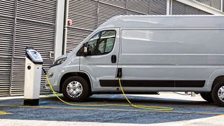 Der Transportermarkt wächst wieder – und mit ihm die Elektrifizierung des Segments. (Bild: Aldo Ferrero/Fiat)